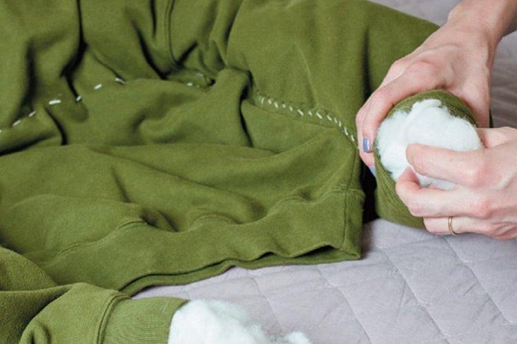 Лежанка из толстовки - Лежанка для собаки своими руками