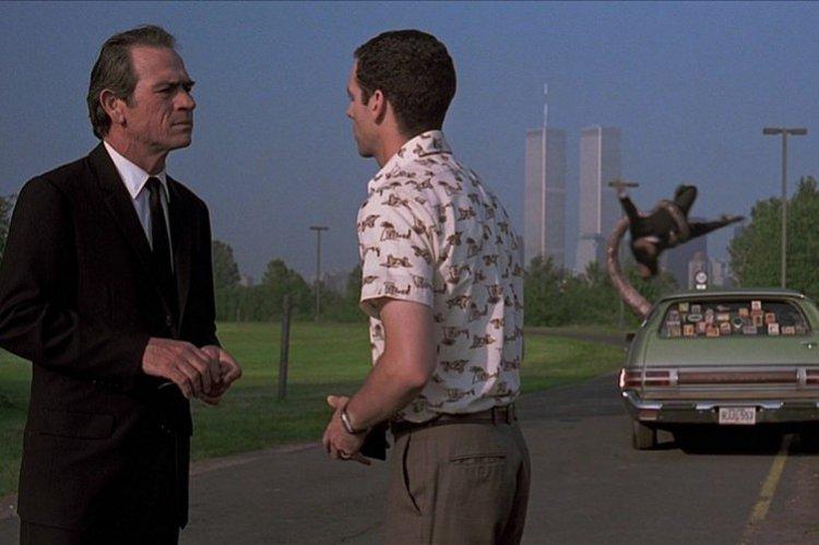 Люди в черном - Лучшие фильмы про инопланетян и пришельцев