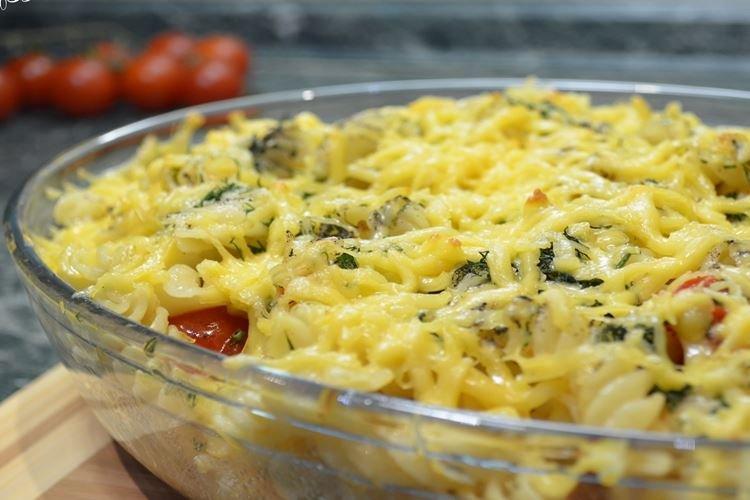 Макароны с сыром и кабачками - рецепты