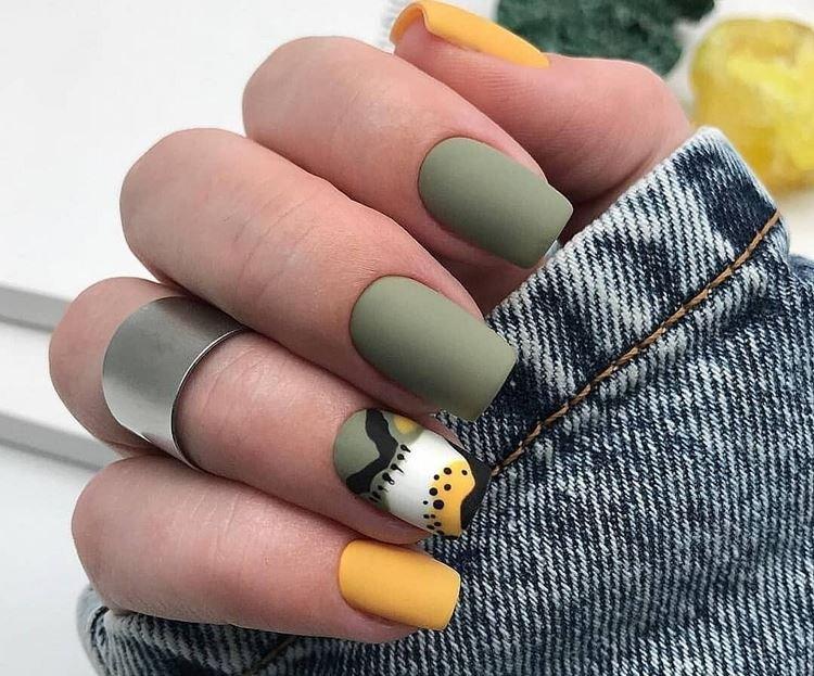 Модные цвета в маникюре 2020