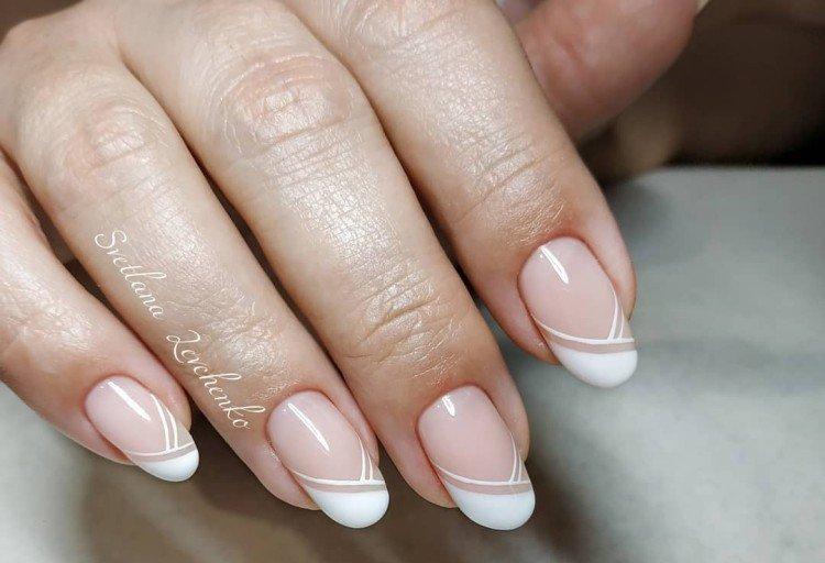 Френч маникюр 2021