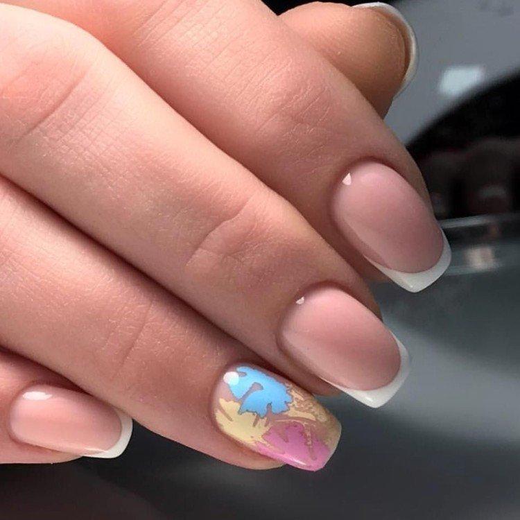 Френч маникюр 2021