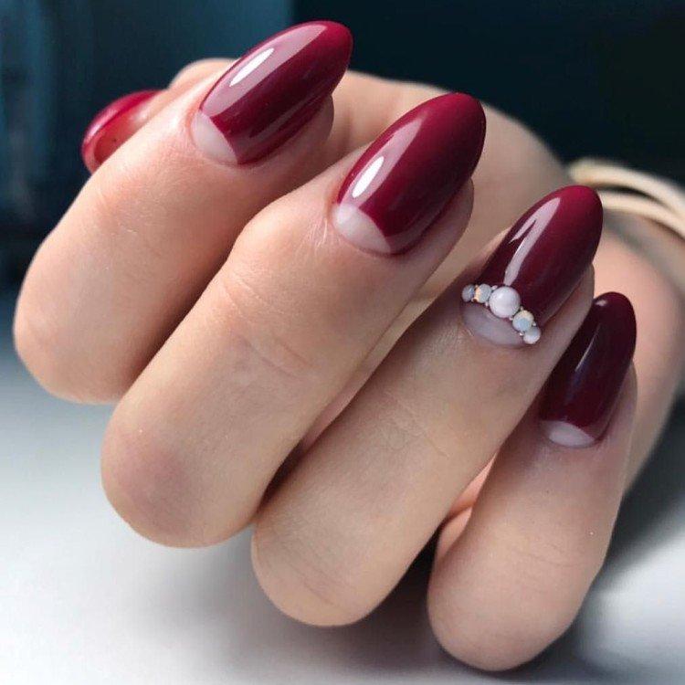 Лунный маникюр 2021