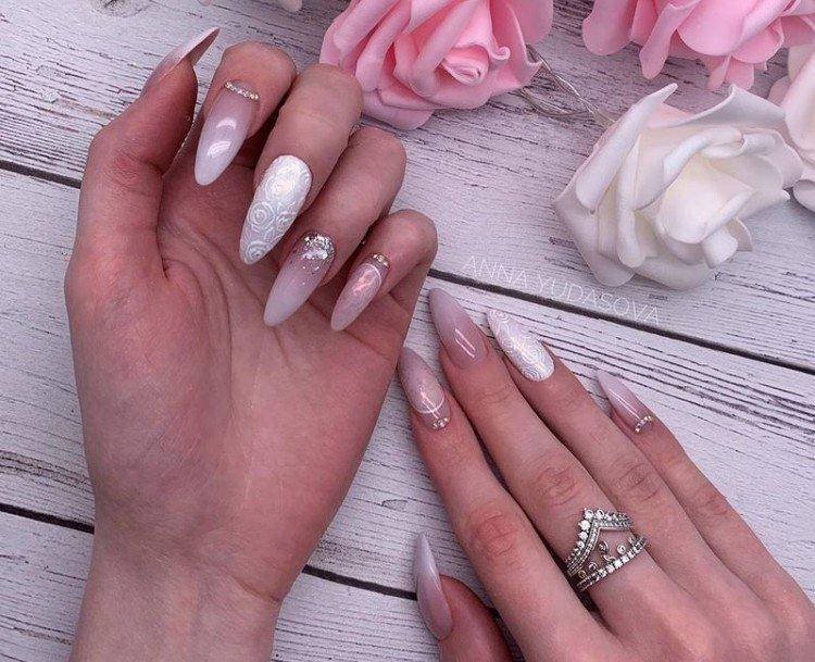 Свадебный маникюр 2021