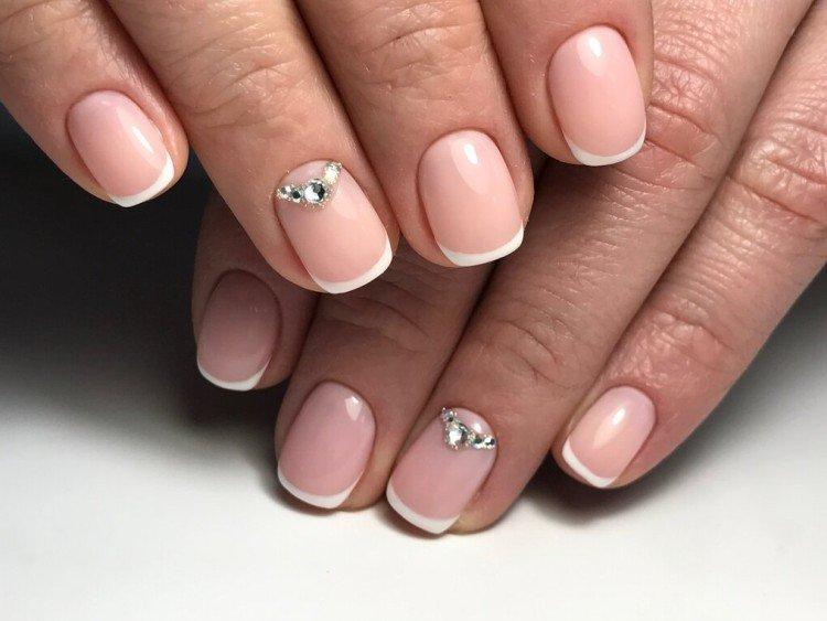 Классический френч 2020 - фото маникюра
