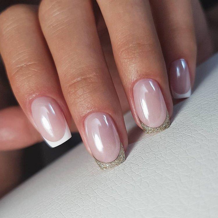 Френч с блестками 2020 - фото маникюра