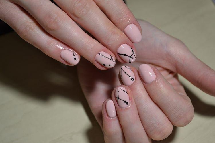 Маникюр на короткие ногти 2020 - Модные тенденции