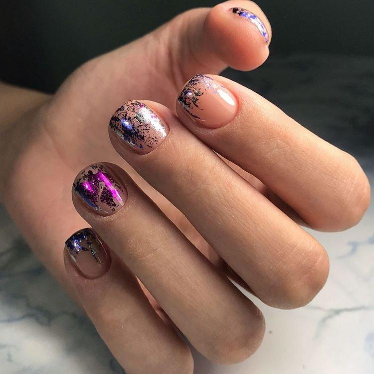 Маникюр гель-лаком на короткие ногти 2020