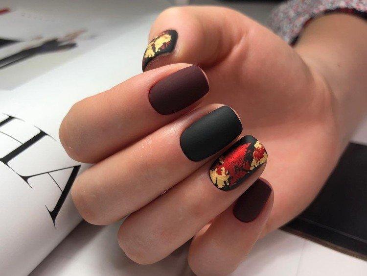 Матовый маникюр на короткие ногти 2021