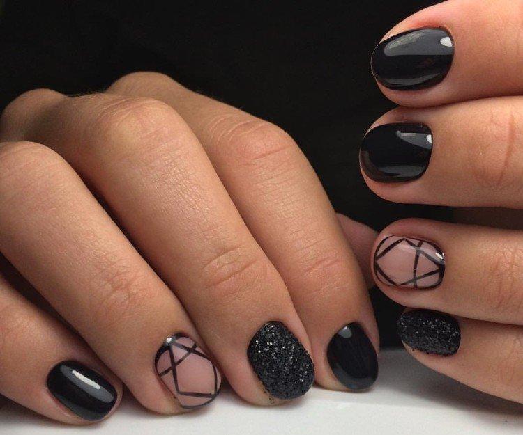Темный маникюр на короткие ногти 2021