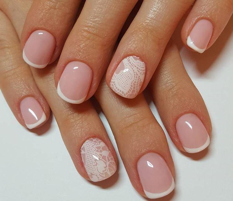 Маникюр френч на короткие ногти