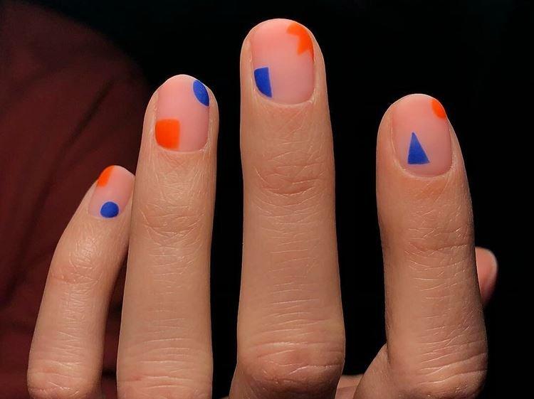 Маникюр на очень короткие ногти