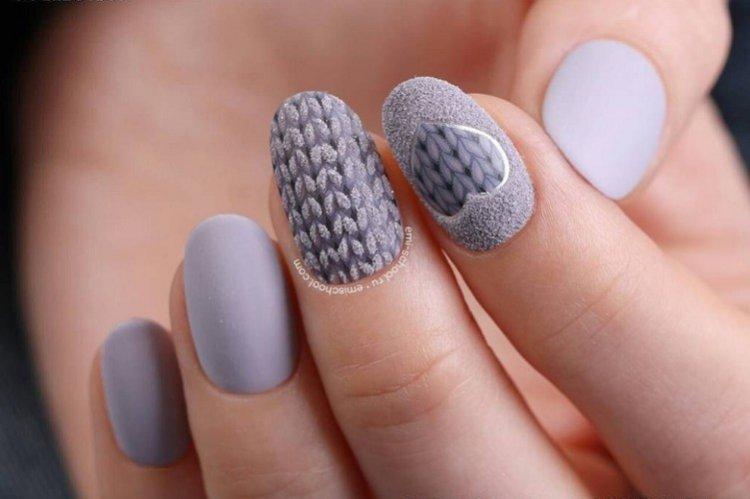 Вязаный маникюр на Новый год 2021