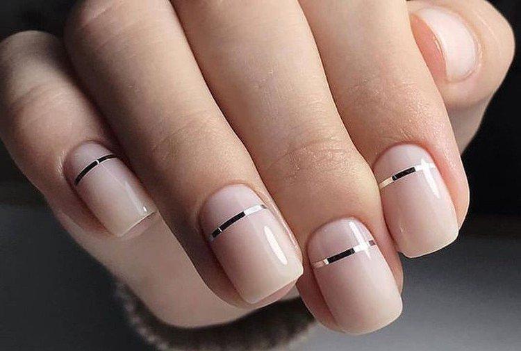 Нежный нюд - Маникюр в школу на короткие ногти