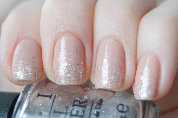 Нежный нюд - Маникюр в школу на короткие ногти