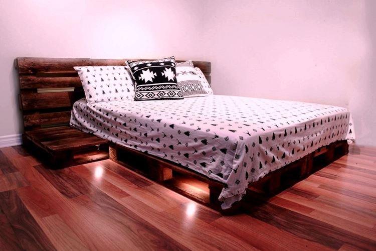 Кровать - Мебель из поддонов своими руками фото и идеи