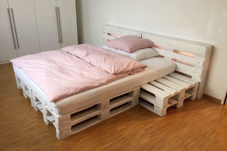 Кровать - Мебель из поддонов своими руками фото и идеи