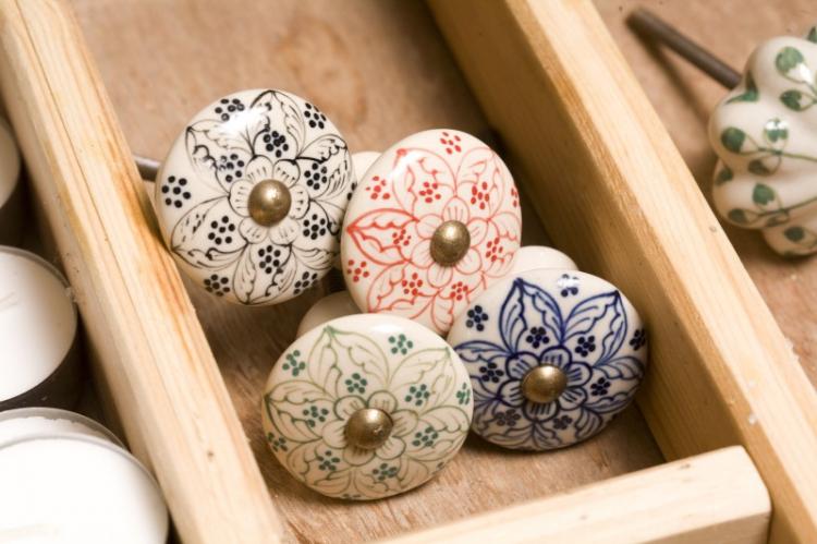 Керамика - Материалы для мебельных ручек