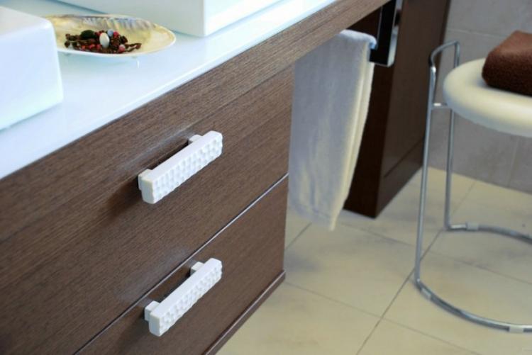 Необычные мебельные ручки - фото