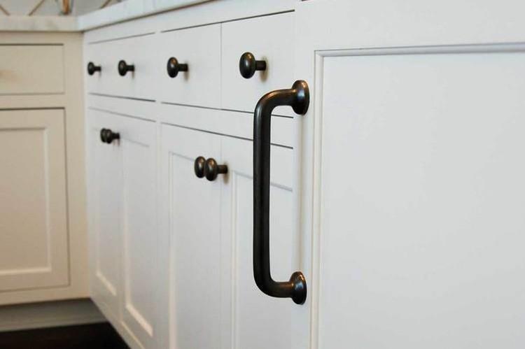 Необычные мебельные ручки - фото