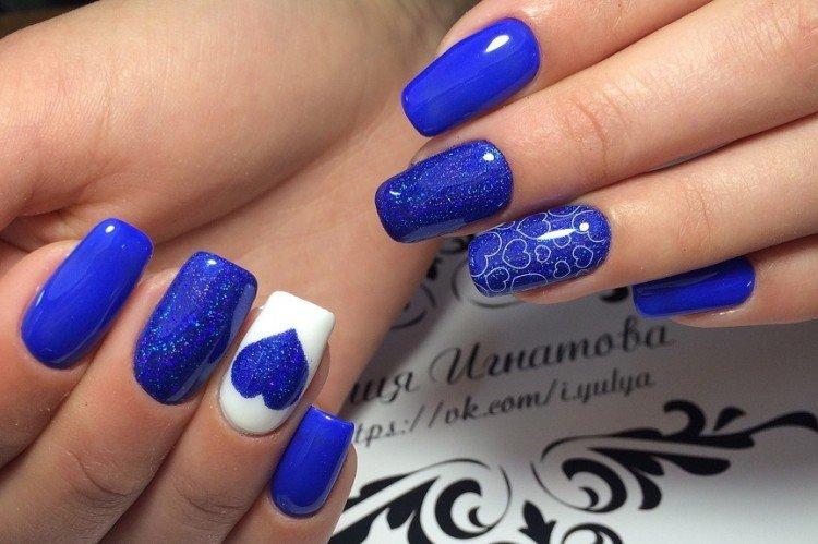 Синий - Модные цвета маникюра 2020-2021