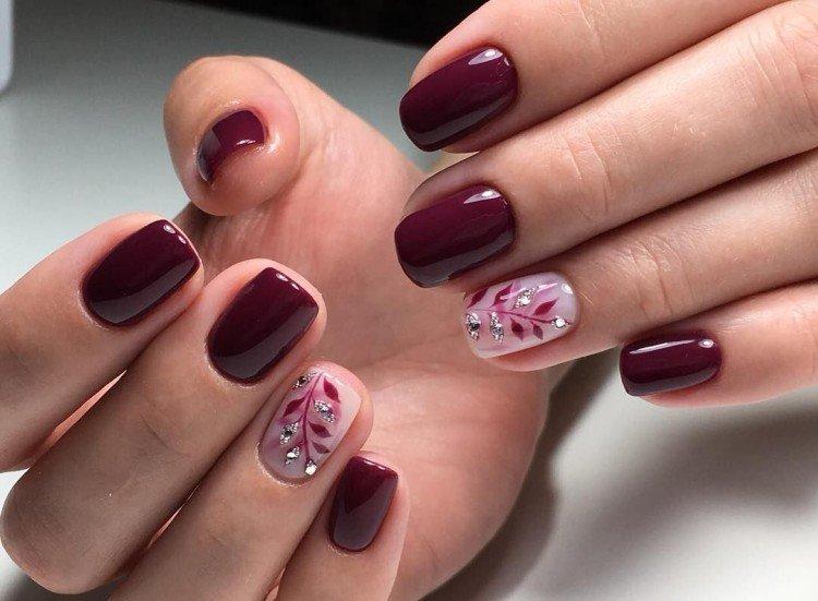 Винный оттенок - Модные цвета маникюра 2020-2021