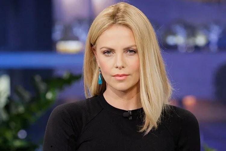 Удлиненный каскад - Модные женские стрижки 2020 на средние волосы