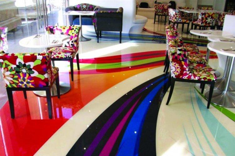 Наливные 3D-полы в гостиной - фото