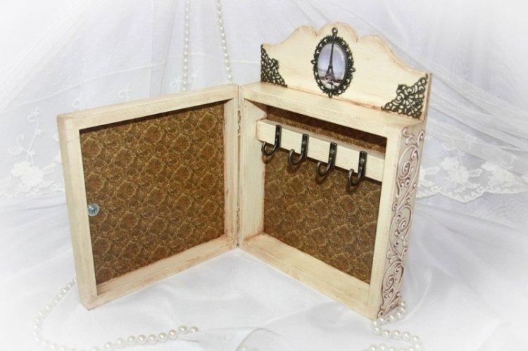 Закрытая ключница - Настенная ключница для прихожей своими руками