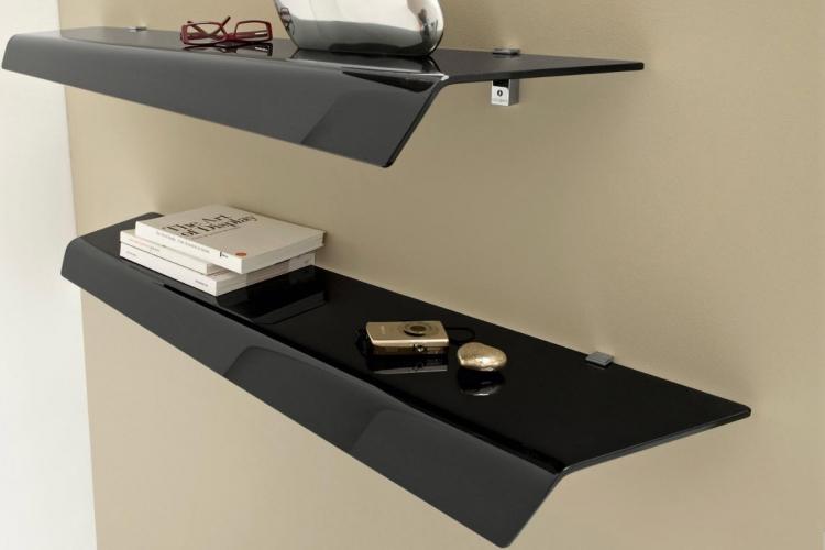 Пластик - Материалы для настенных полок