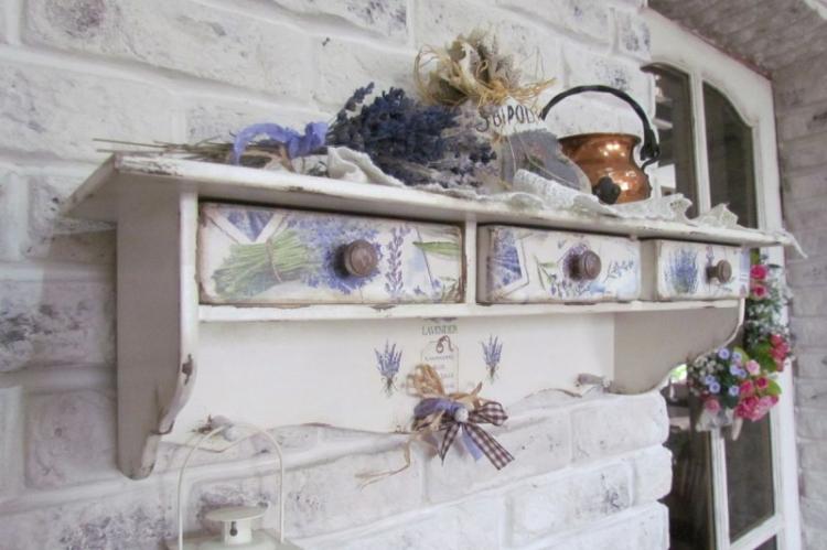 Прованс - Настенные полки в интерьере