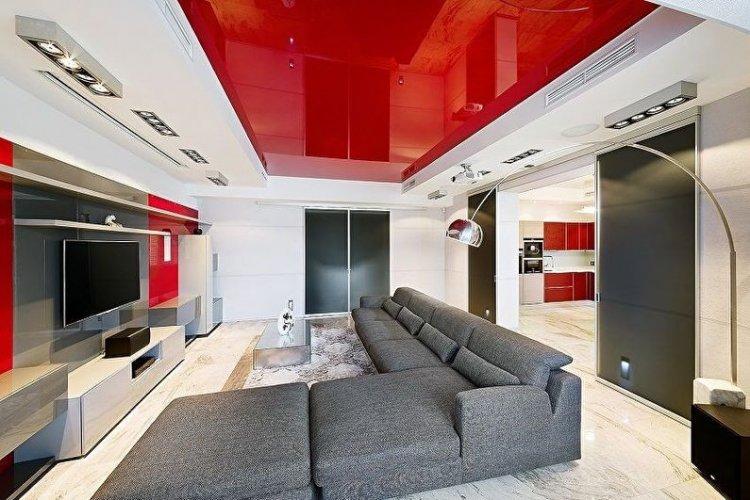 Натяжные потолки с подсветкой в зале (гостиной)