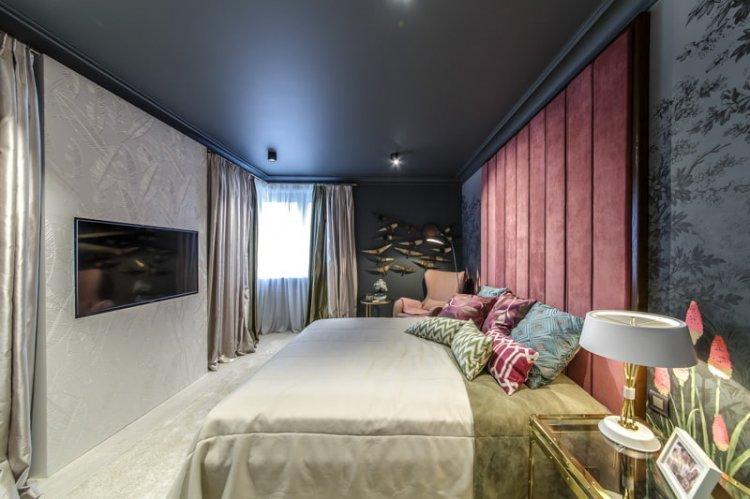 Матовые натяжные потолки в спальне