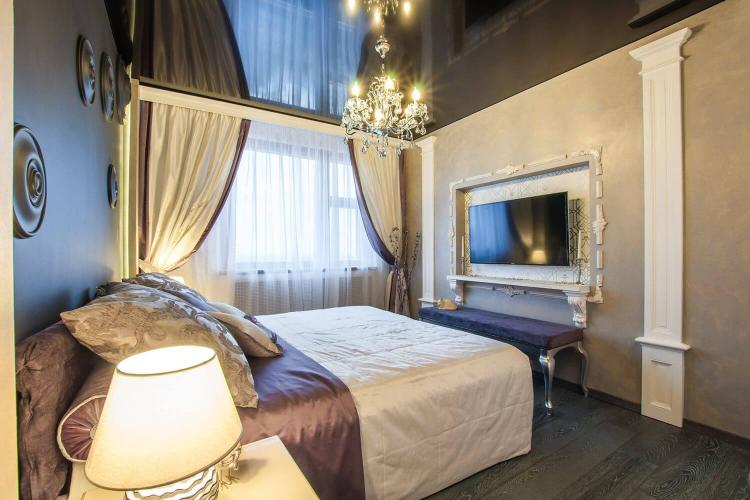 Натяжные потолки - фото