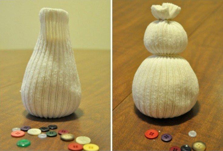 Снеговик из носка - Новогодние поделки для детей своими руками