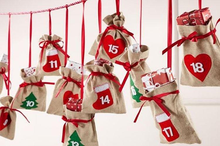 Новогодний адвент-календарь своими руками - фото и идеи