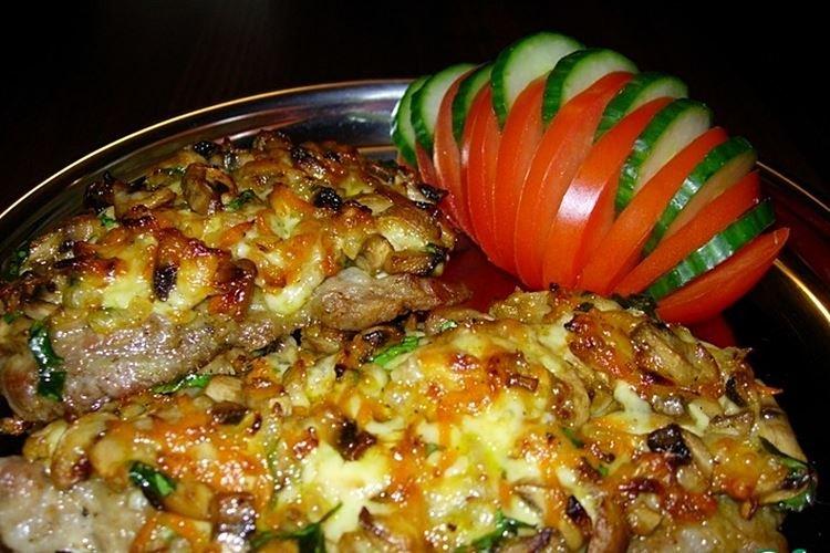 Отбивные из свинины с овощами - рецепты