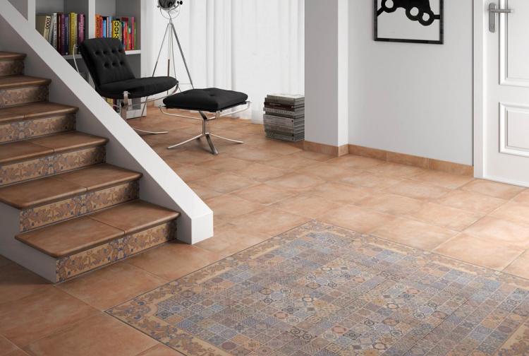 Плитка для пола в прихожей - фото