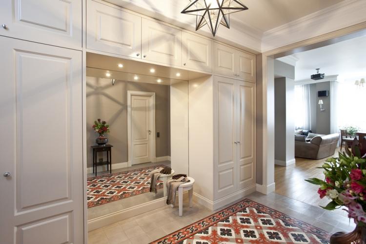 Плитка для пола в прихожей - фото