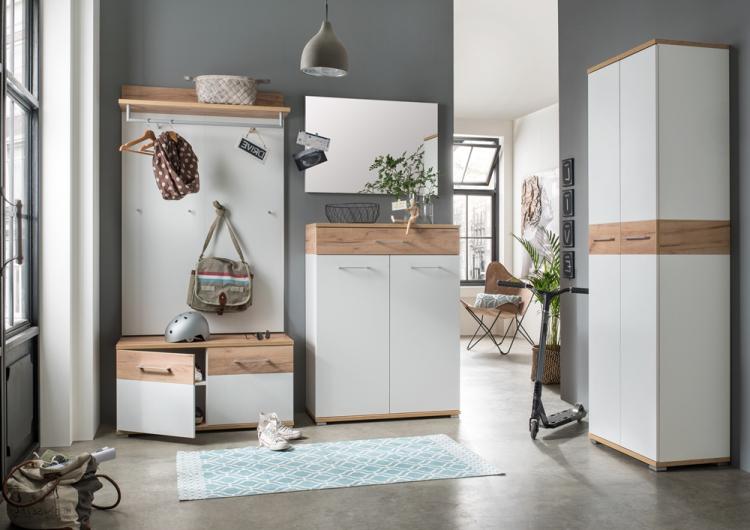 Плитка для пола в прихожей - фото