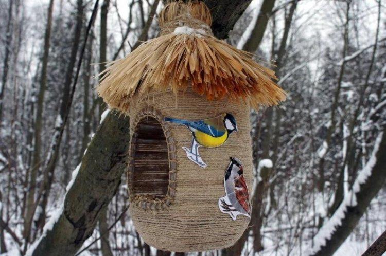 Кормушки для птиц - Поделки из пластиковых бутылок своими руками