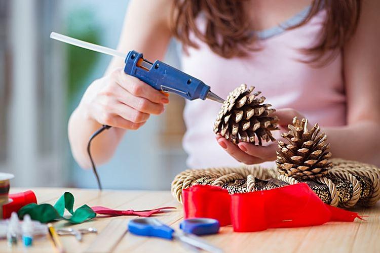 Поделки из шишек для детей: 10 простых и красивых идей