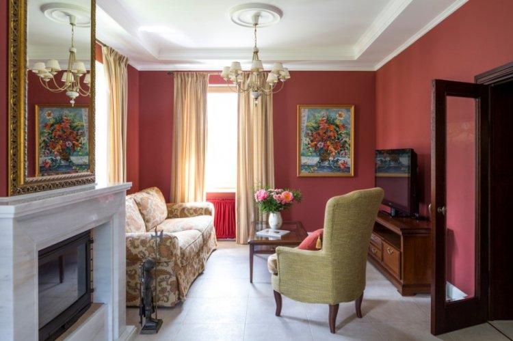 Потолок из гипсокартона в маленькой гостиной (зале)