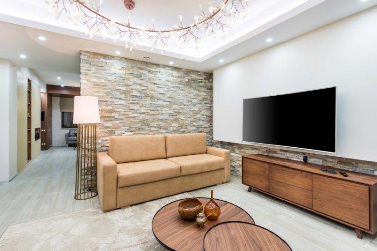 Двухуровневые потолки из гипсокартона в зале (гостиной)