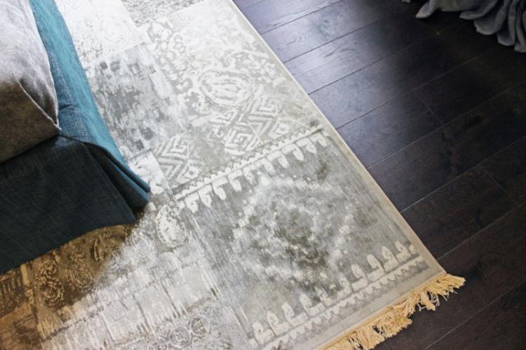 Проект спальни «Черный, дерево и бирюза» - дизайн интерьера