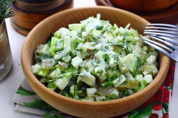 Яблочно-огуречная салатная закуска - Простые и вкусные салаты на все случаи жизни