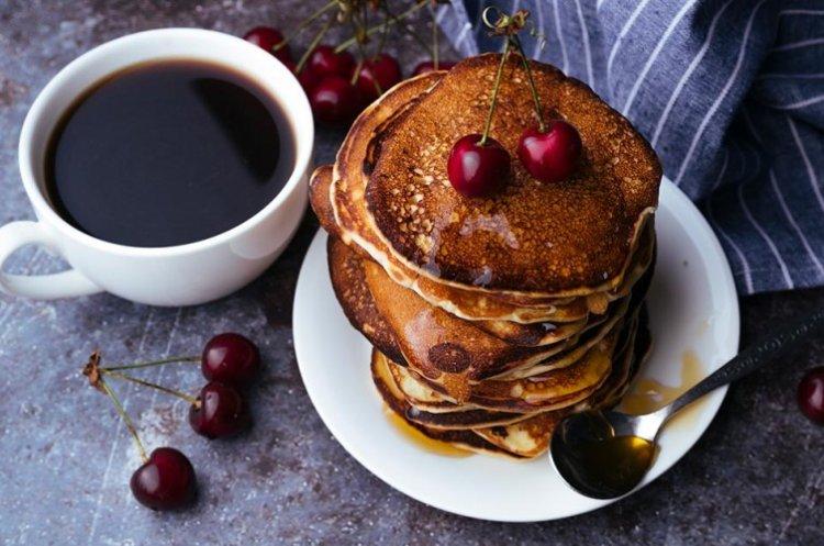 Пышные панкейки на кофейном молоке - рецепты