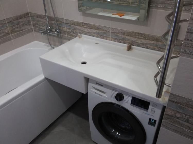 Раковина над стиральной машиной - фото