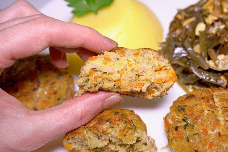Рыбные котлеты с овсяными хлопьями в духовке - рецепты