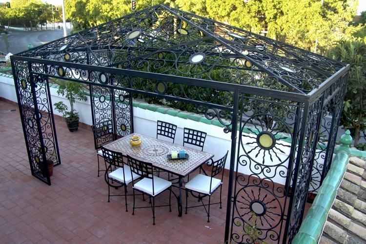 Альтернативные материалы - Садовые беседки